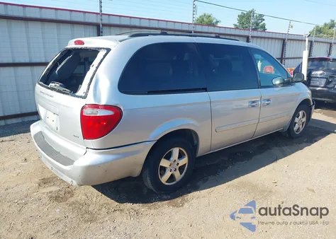 2007 Dodge Grand Caravan Sxt z USA, uszkodzony, nr VIN 2D8GP44L57R143145